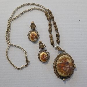 Beautiful VINTAGE WESTERN GERMANY Set